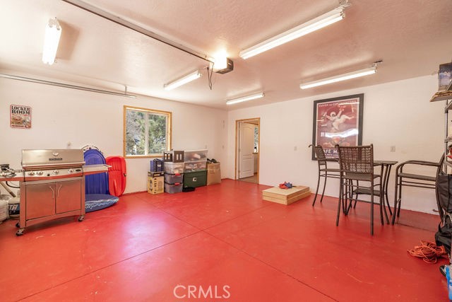 1332 La Crescenta Dr.