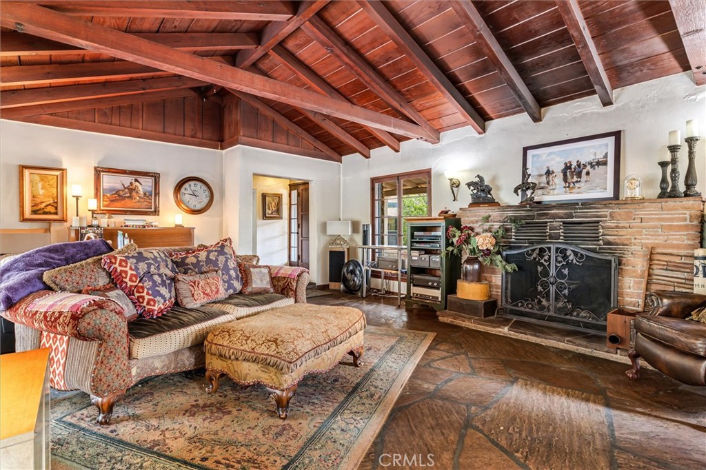 5729 Grandview Avenue