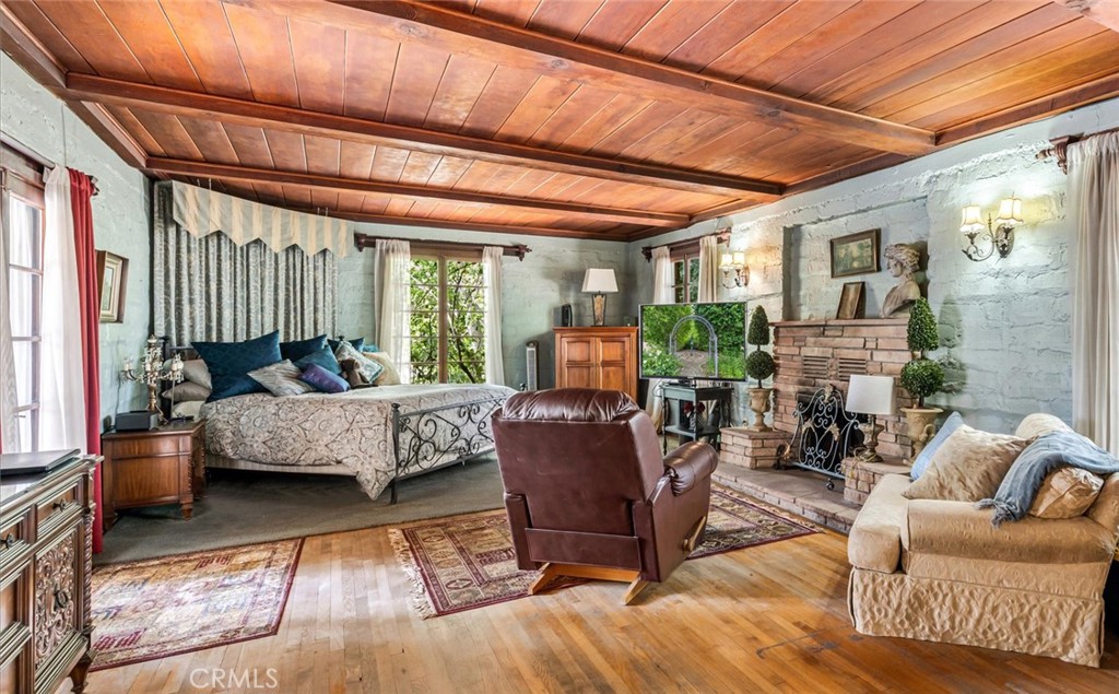 5729 Grandview Avenue