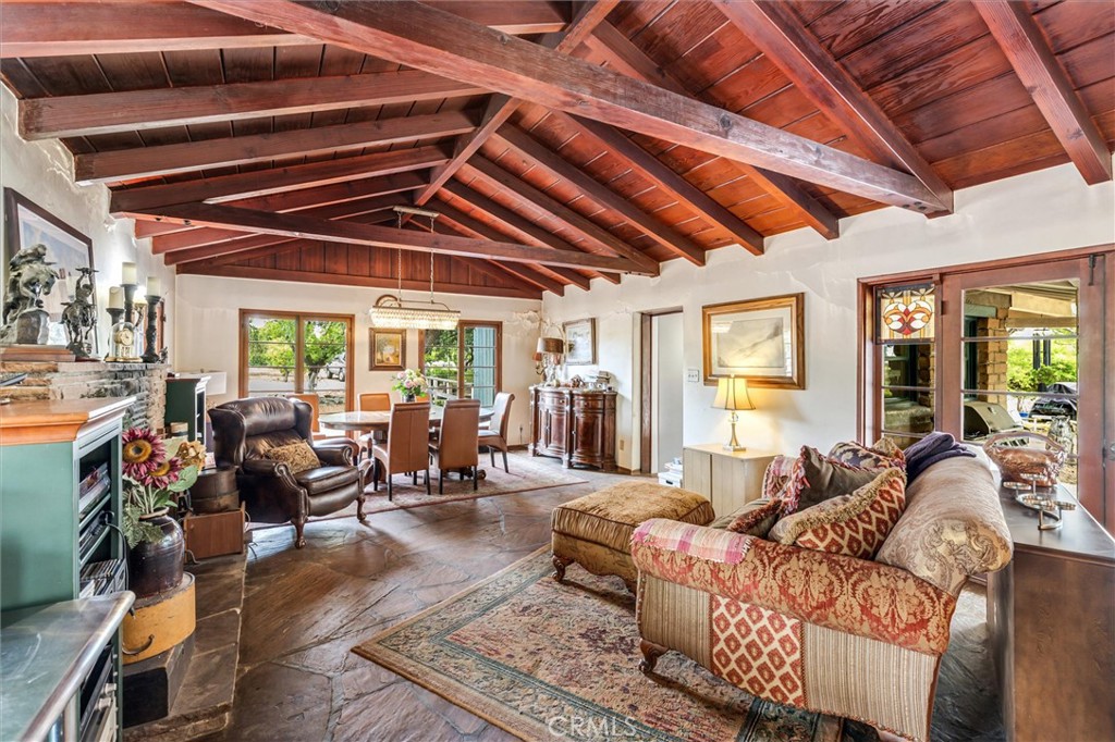 5729 Grandview Avenue