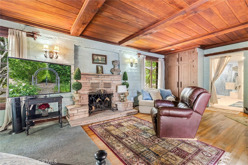 5729 Grandview Avenue