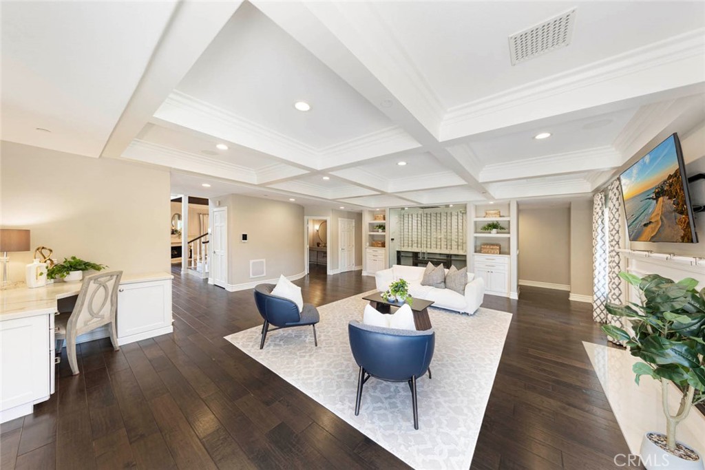 185 S Trish Court