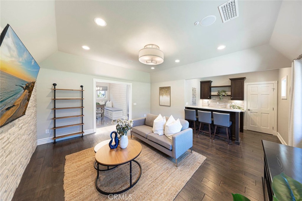 185 S Trish Court