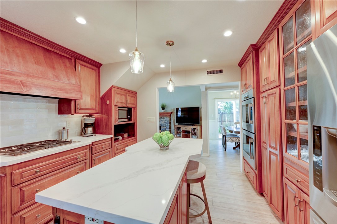 6122 Amberdale Drive