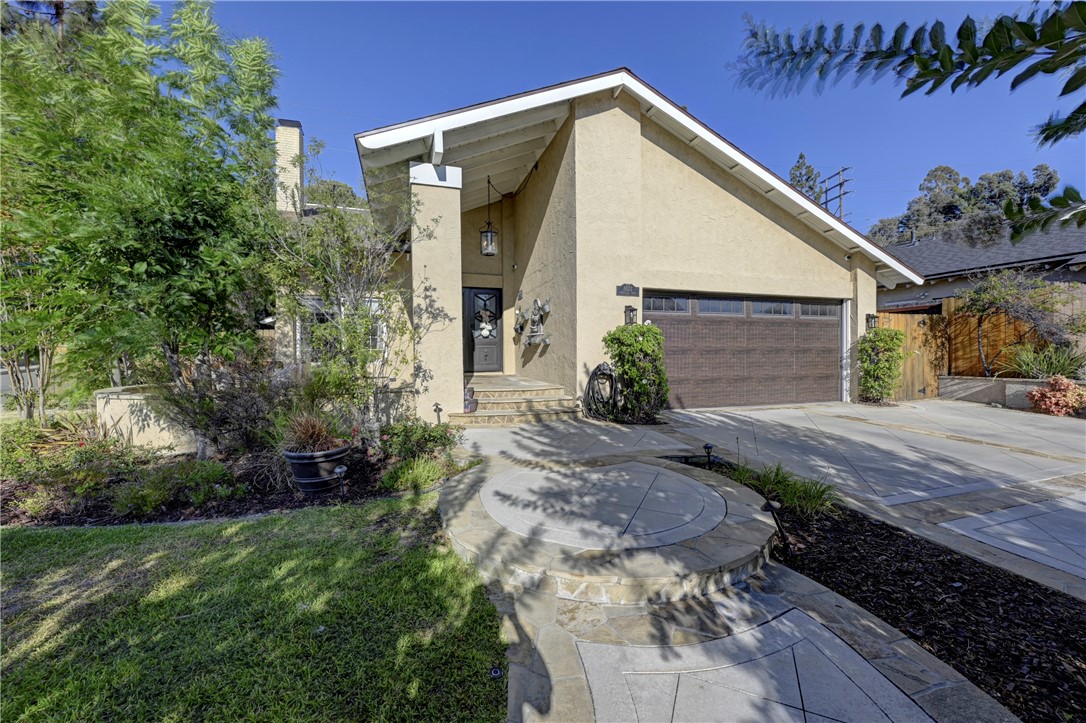 6122 Amberdale Drive