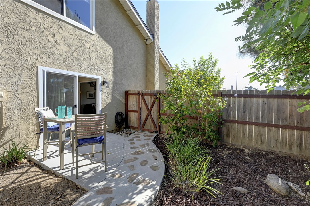 6122 Amberdale Drive