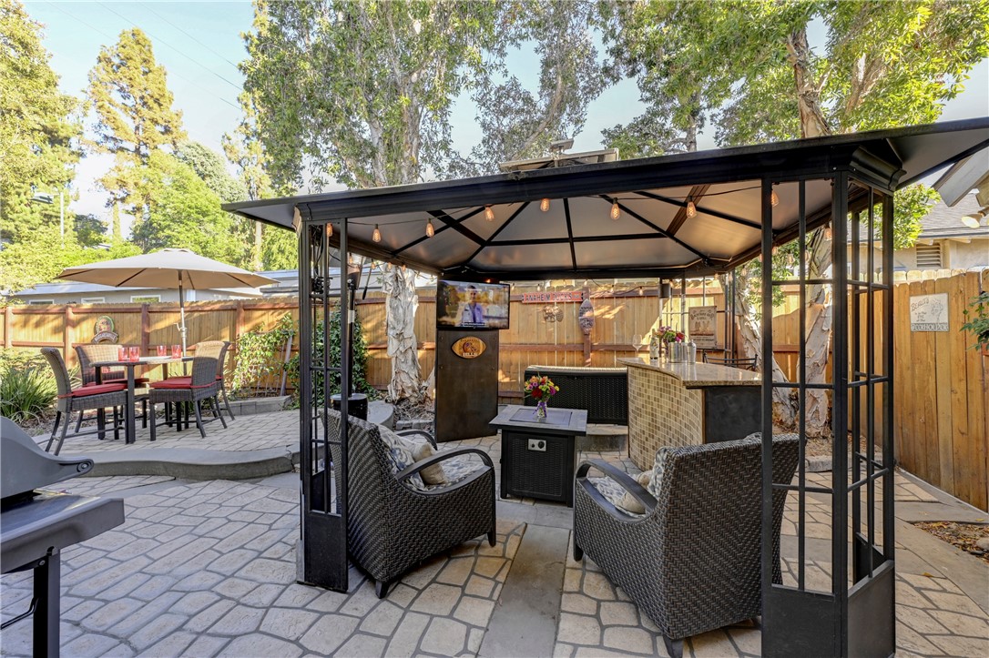 6122 Amberdale Drive