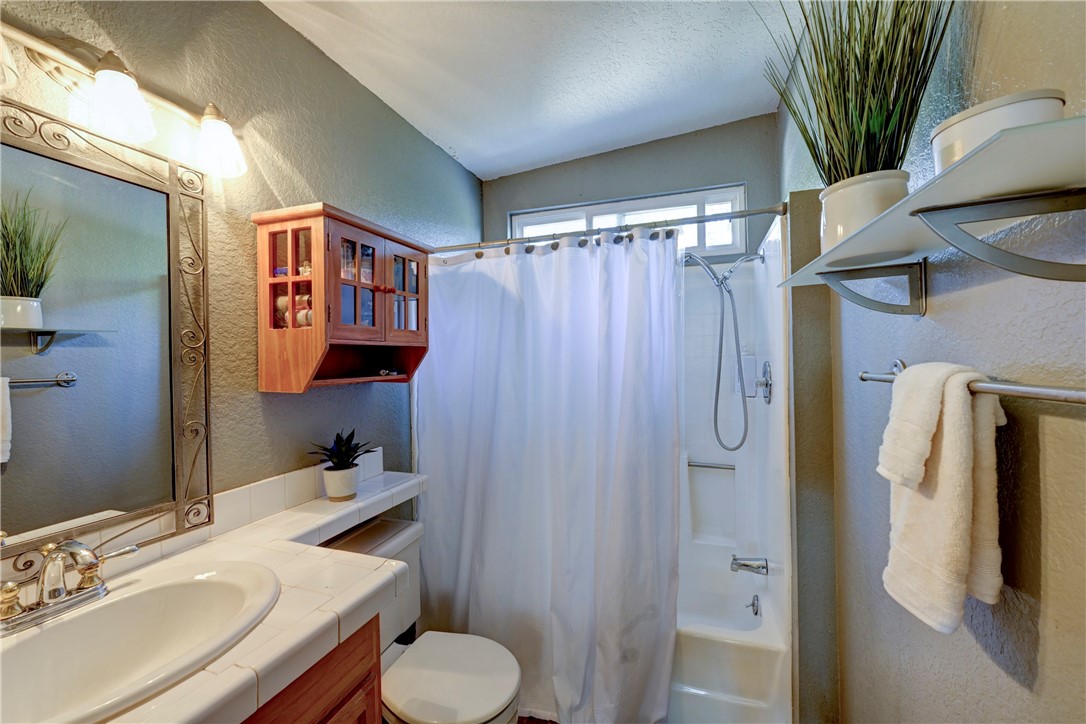 6122 Amberdale Drive