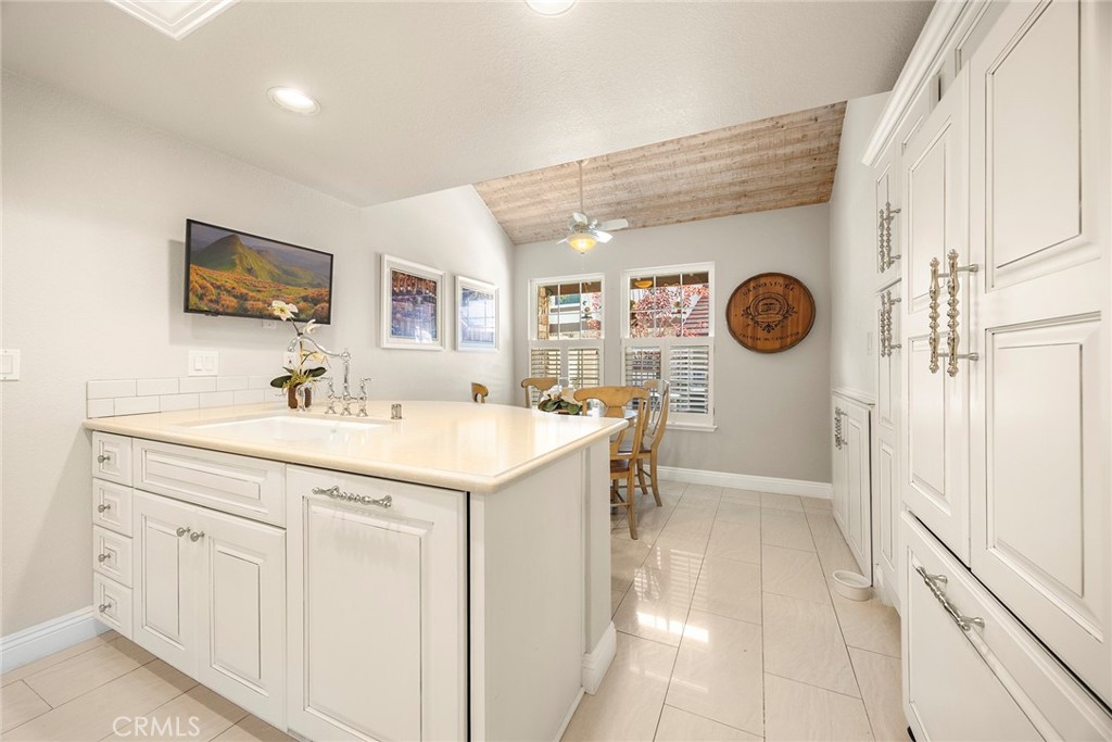 6171 E Morningview Drive