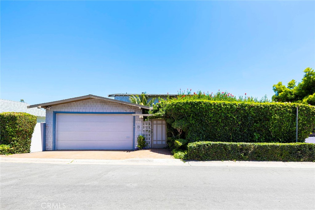 1051 Marine Drive