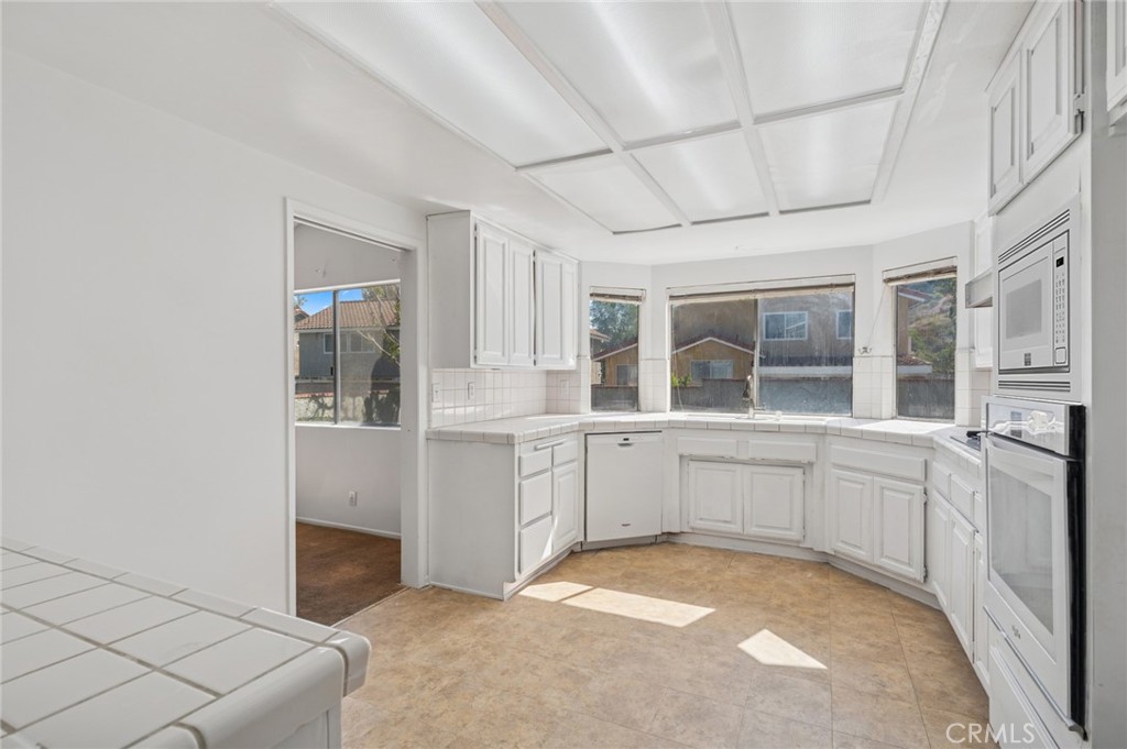 6890 E Georgetown Circle