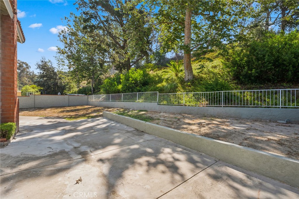 6890 E Georgetown Circle