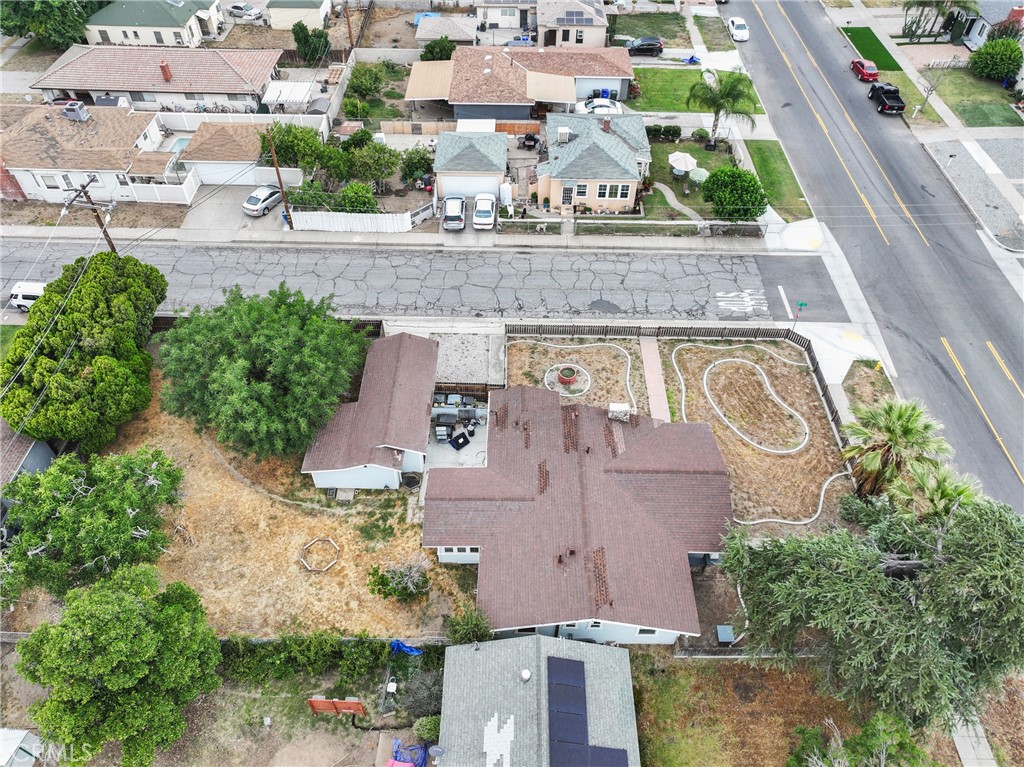 2696 N Sierra Way