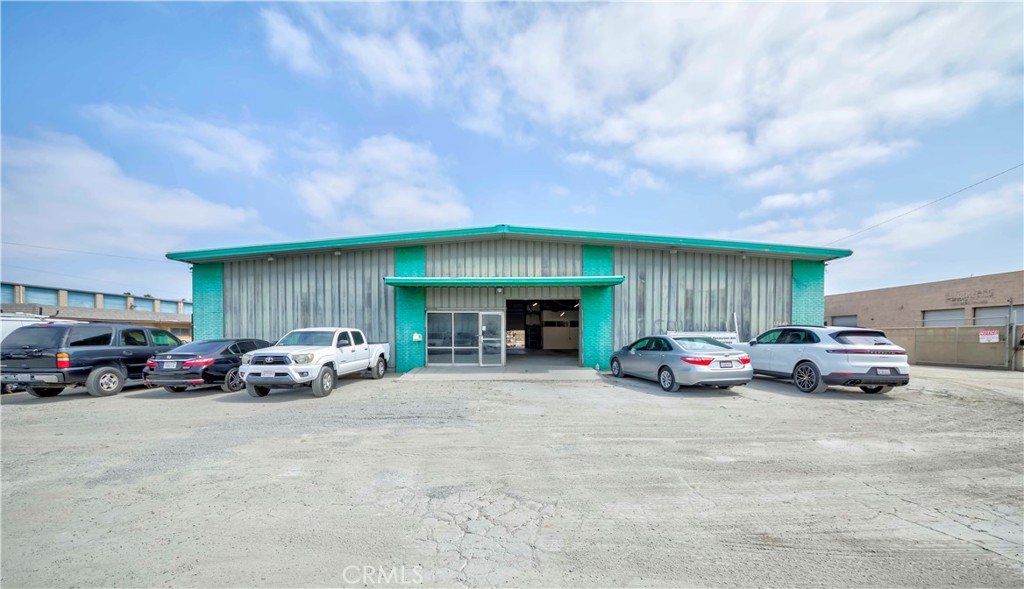 13649 Rosecrans Avenue