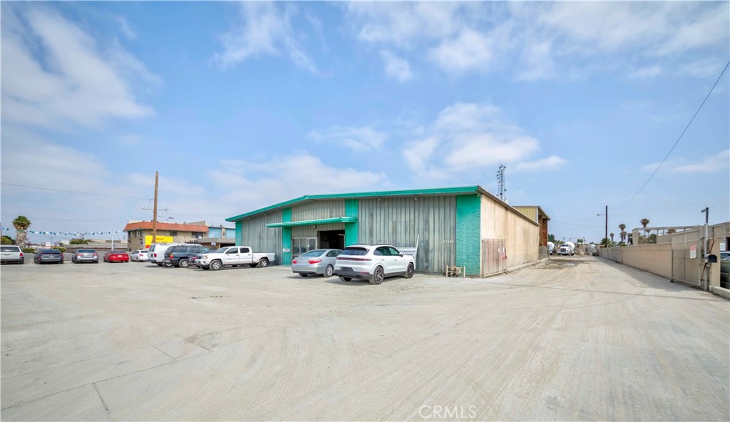 13649 Rosecrans Avenue