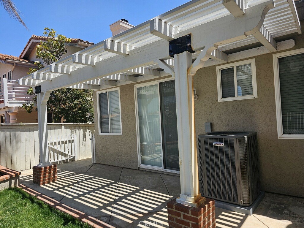 45665 Calle Ayora