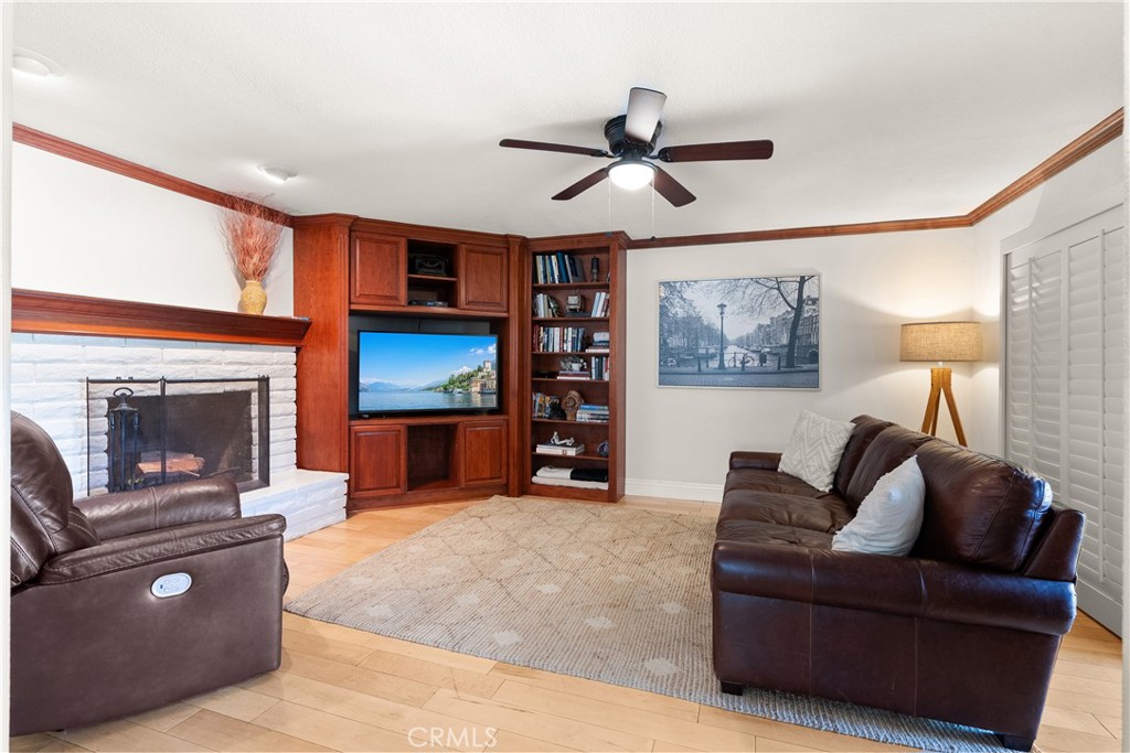 1225 Carlsbad Street