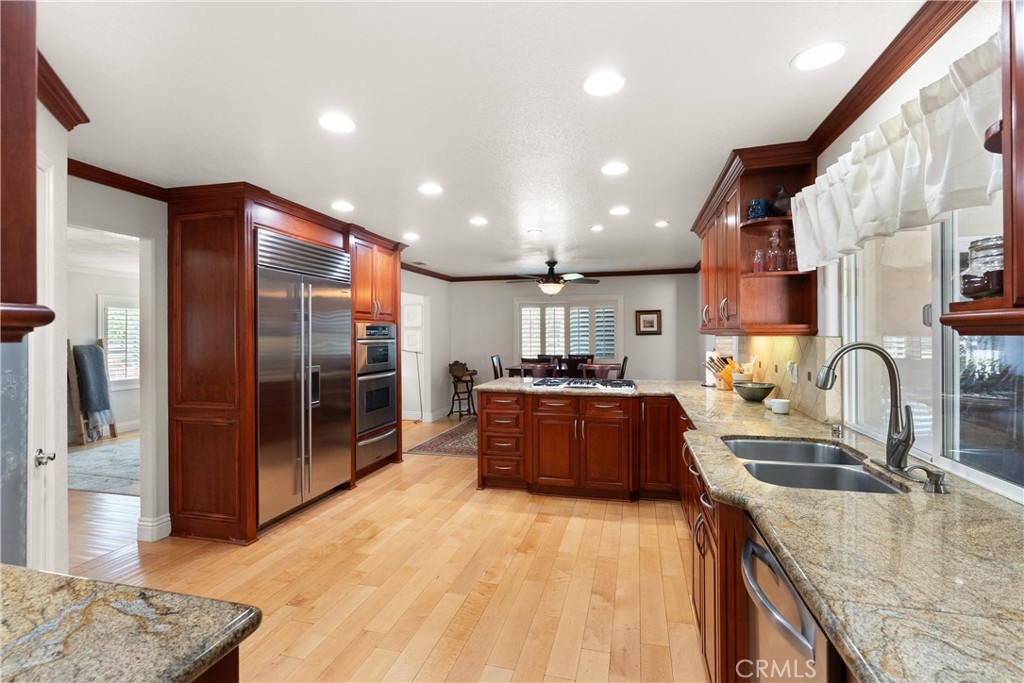 1225 Carlsbad Street