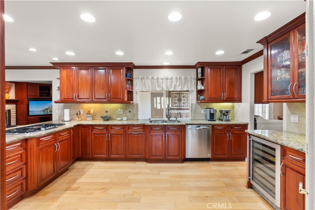 1225 Carlsbad Street