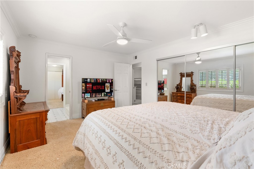 1225 Carlsbad Street