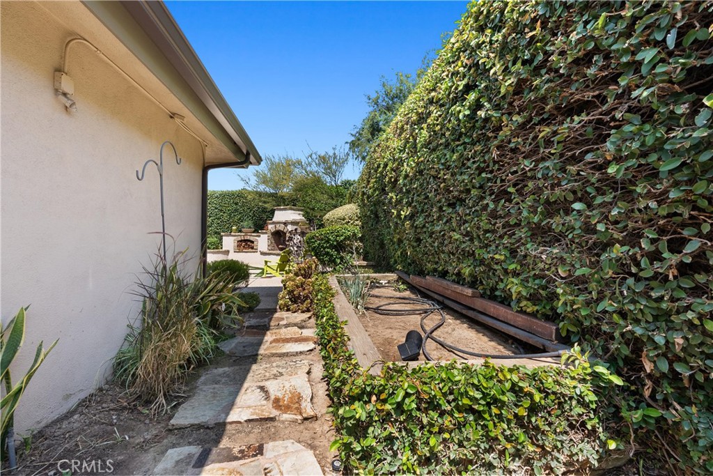 1225 Carlsbad Street