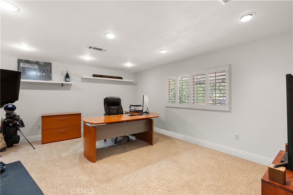 1225 Carlsbad Street