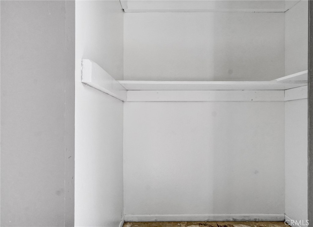 711 W 1st Street E105