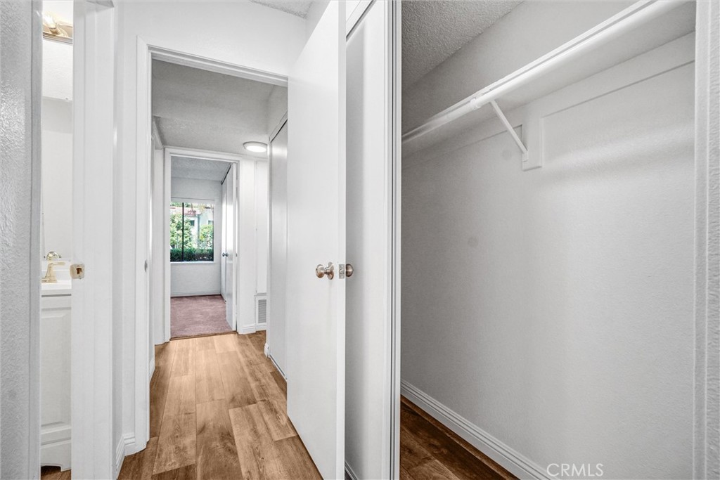 711 W 1st Street E105