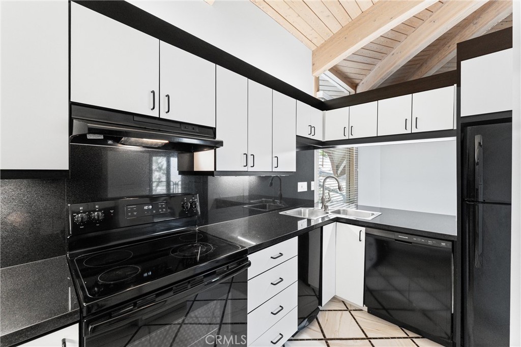 2360 Boulder Bluffs Court