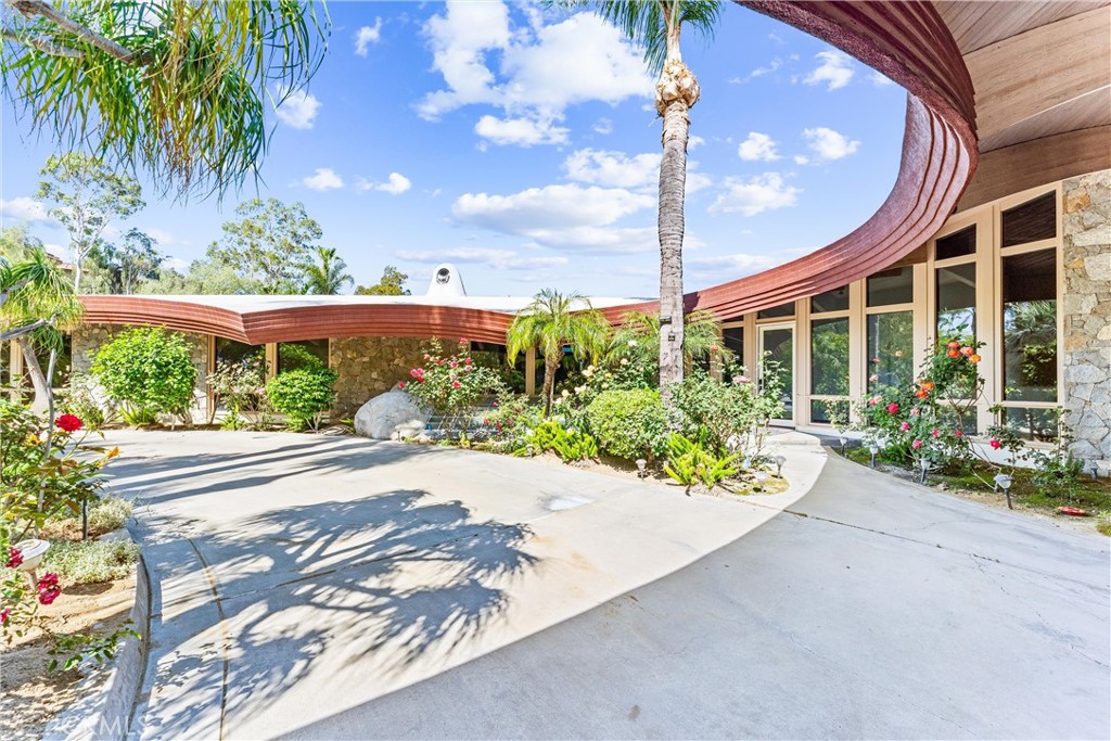 2360 Boulder Bluffs Court