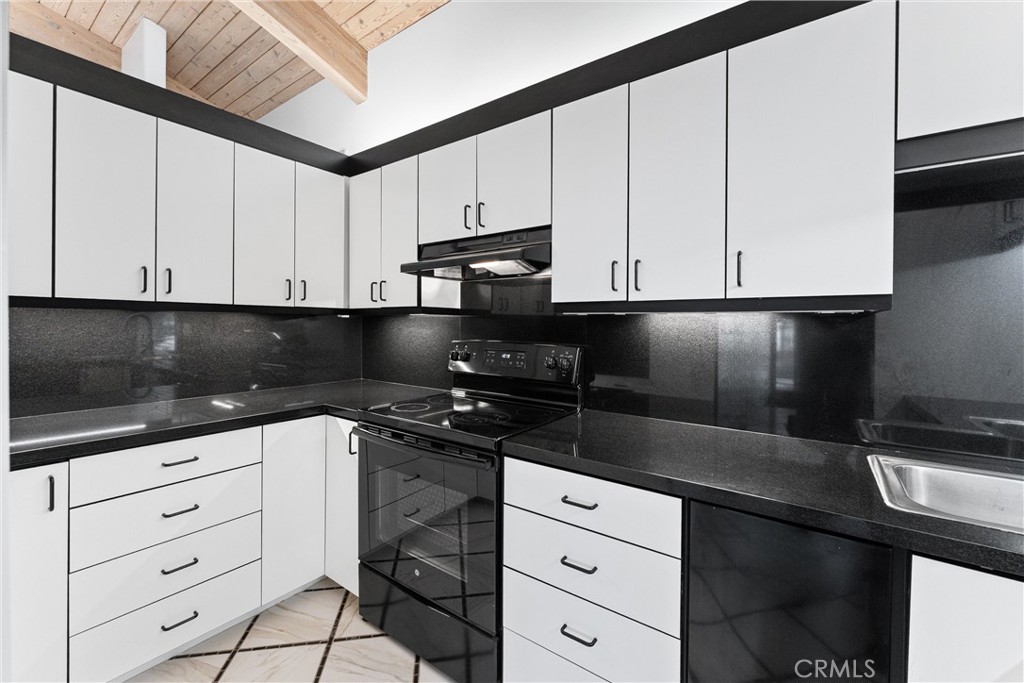 2360 Boulder Bluffs Court