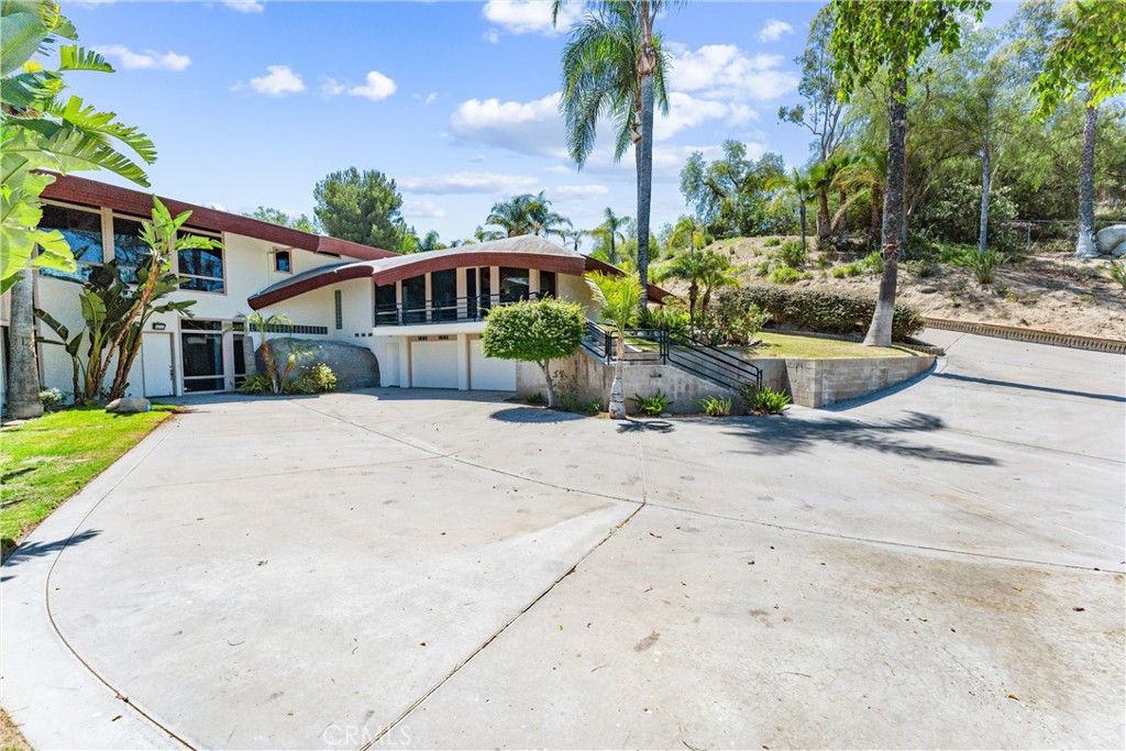 2360 Boulder Bluffs Court