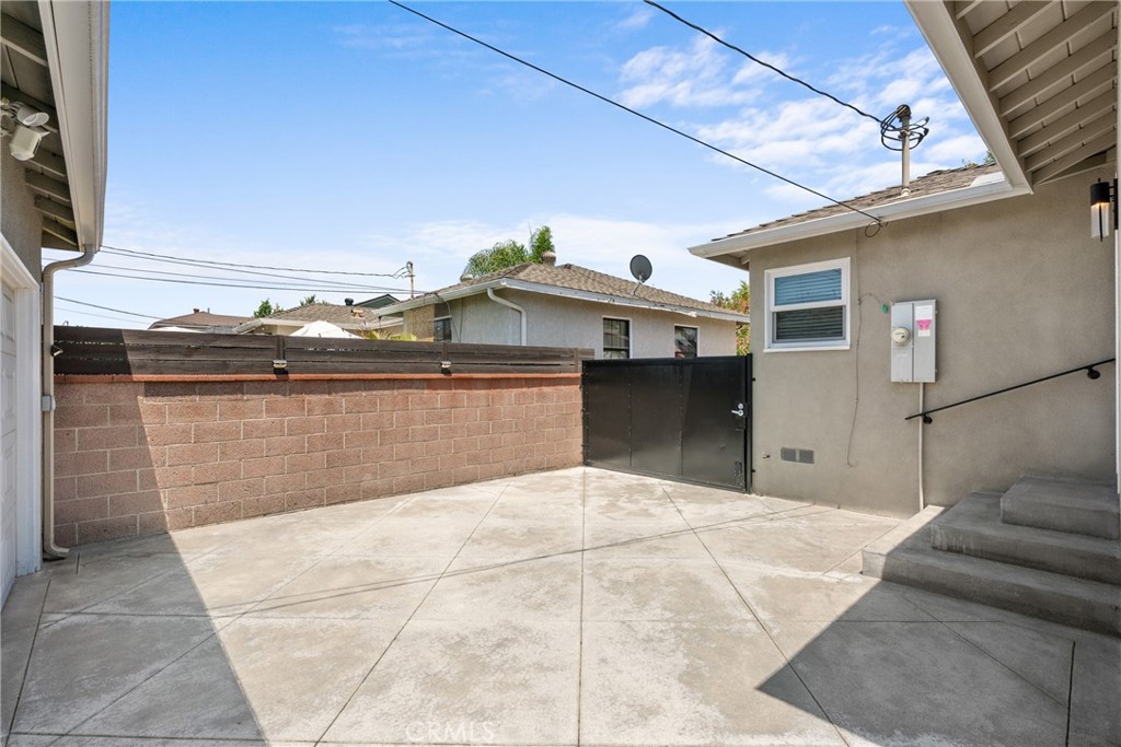 4527 Josie Avenue