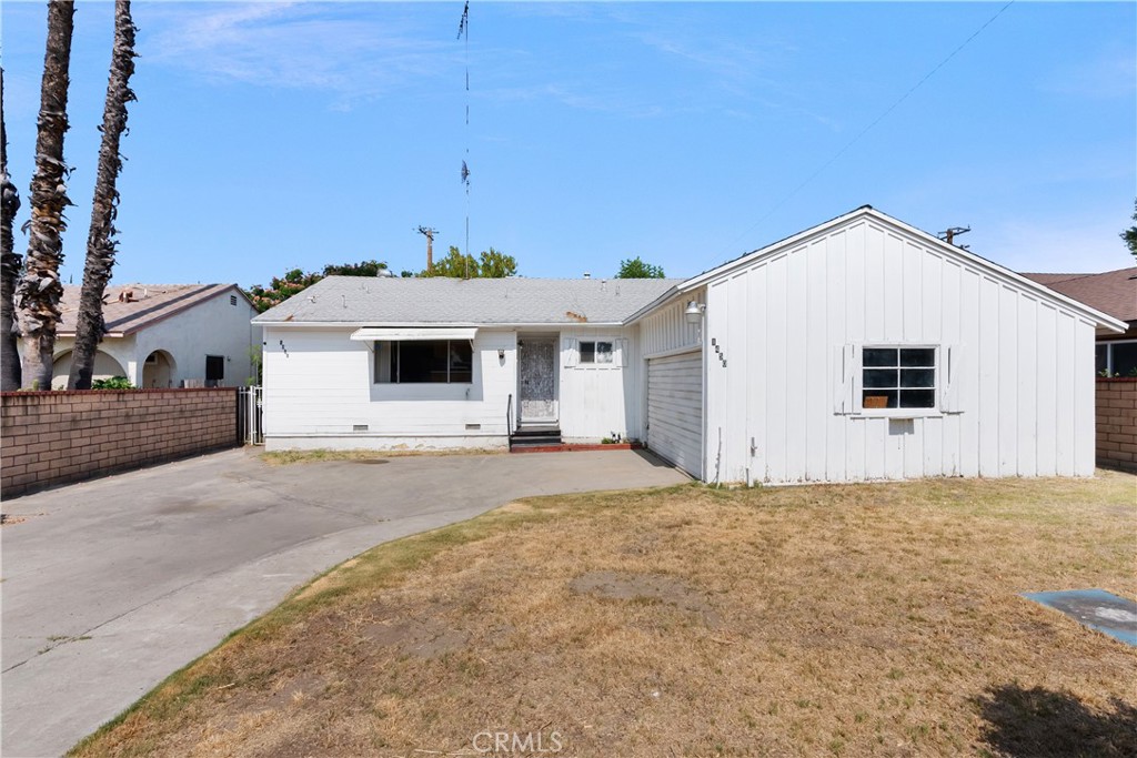 1450 Pepper Tree Lane