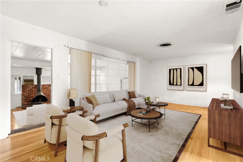 1450 Pepper Tree Lane