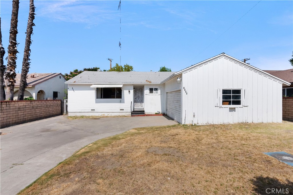 1450 Pepper Tree Lane