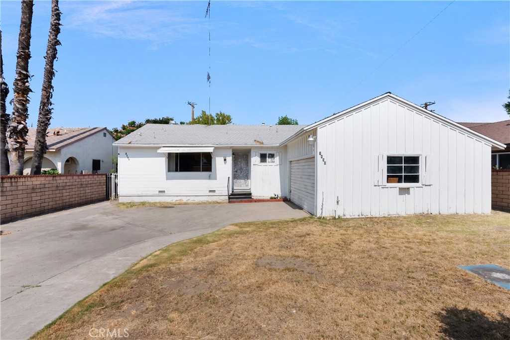 1450 Pepper Tree Lane