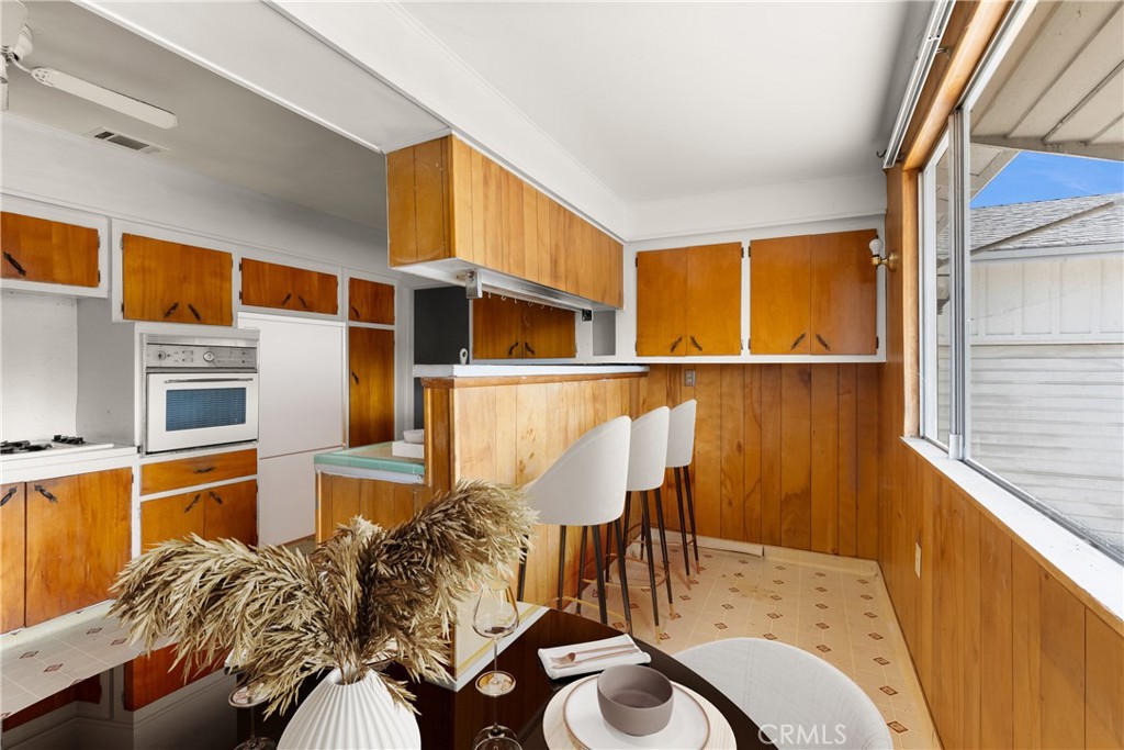 1450 Pepper Tree Lane