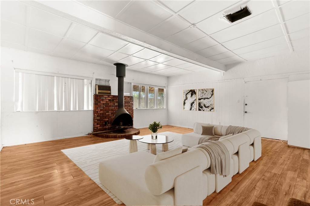 1450 Pepper Tree Lane