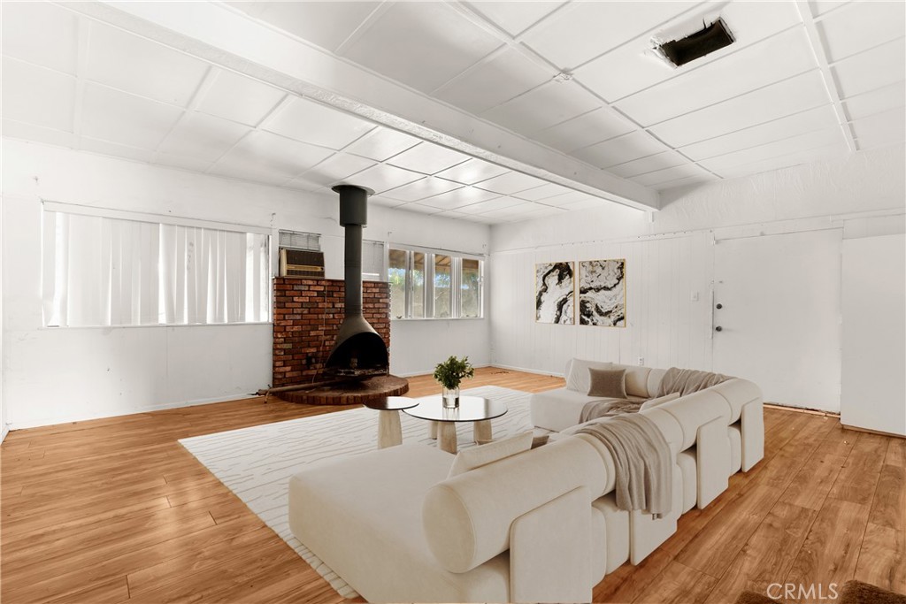 1450 Pepper Tree Lane