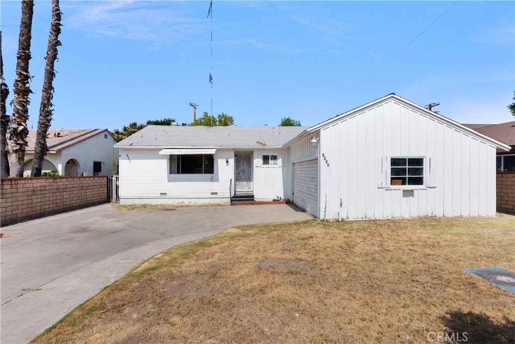 1450 Pepper Tree Lane