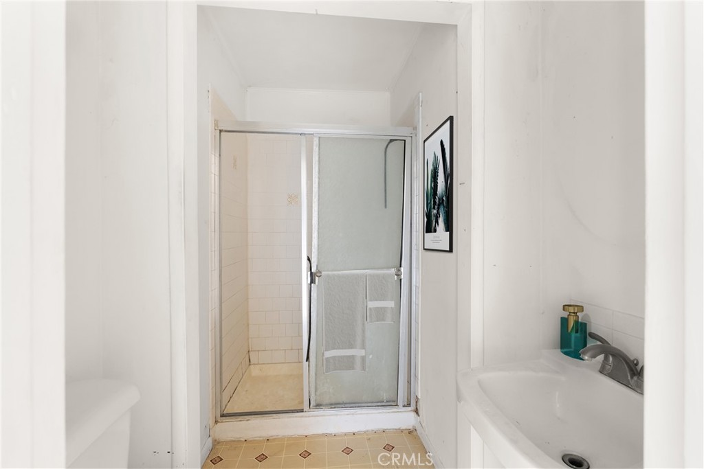 1450 Pepper Tree Lane