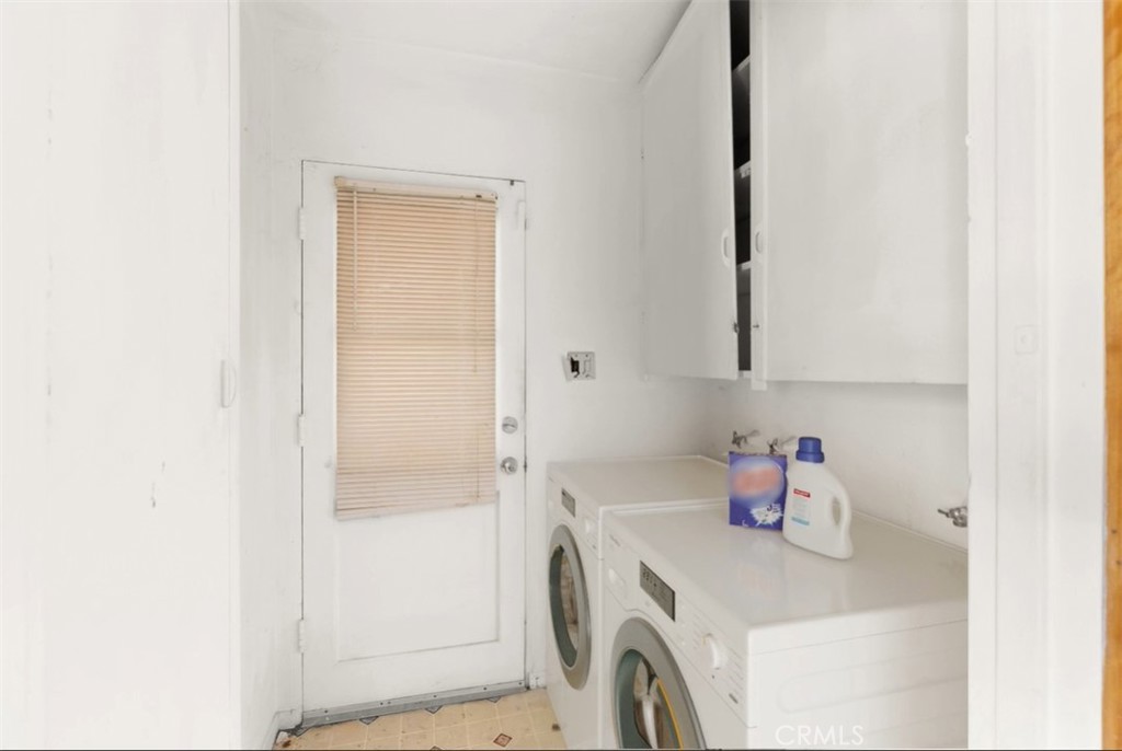 1450 Pepper Tree Lane