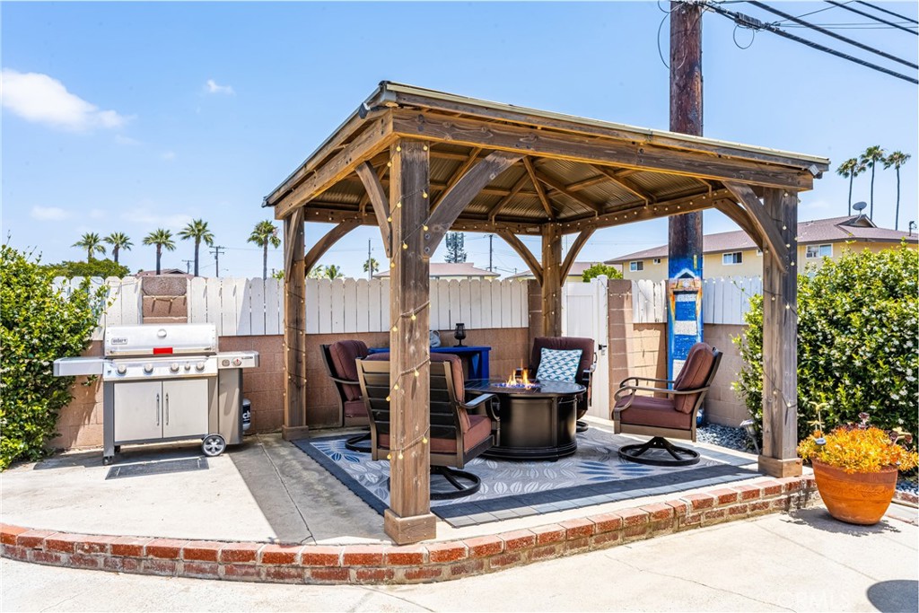 11822 Saint Mark Street