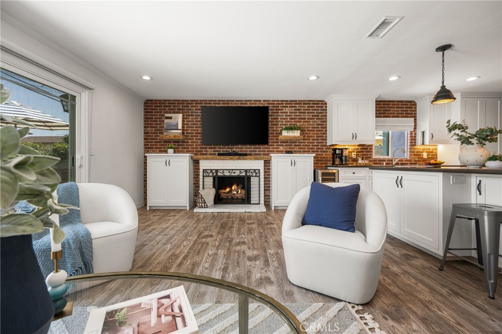 11822 Saint Mark Street