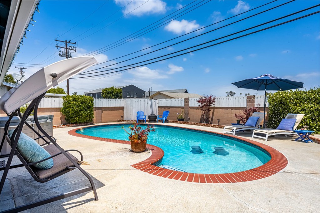 11822 Saint Mark Street