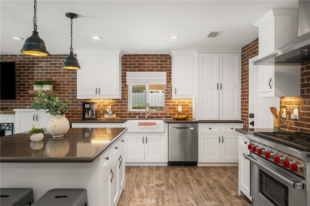 11822 Saint Mark Street