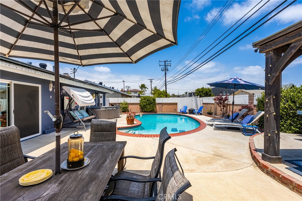 11822 Saint Mark Street