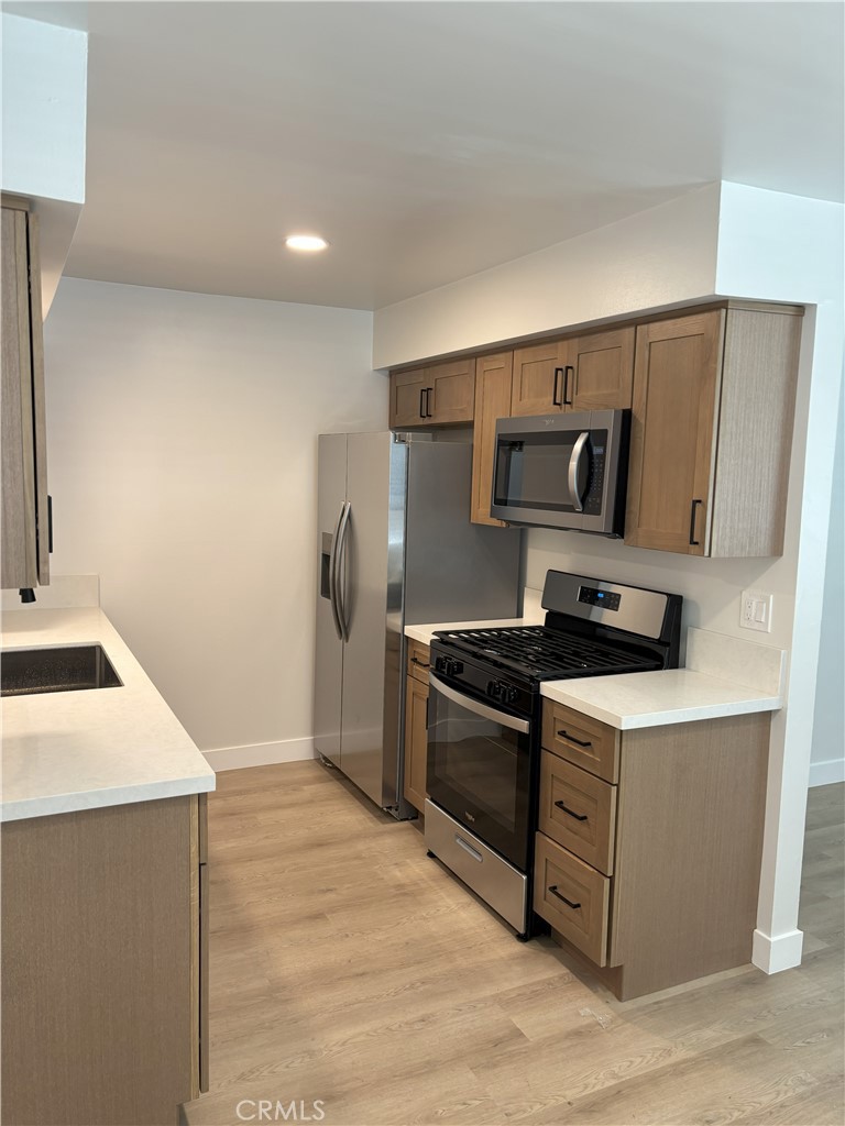 895 N Euclid Avenue 3
