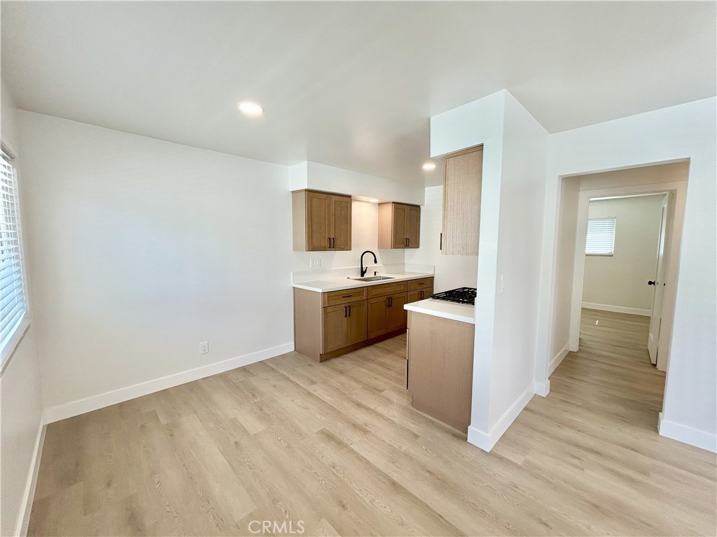895 N Euclid Avenue 3